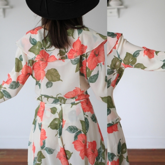 ACKO International two piece blouse and skirt set - Picture 3 of 5